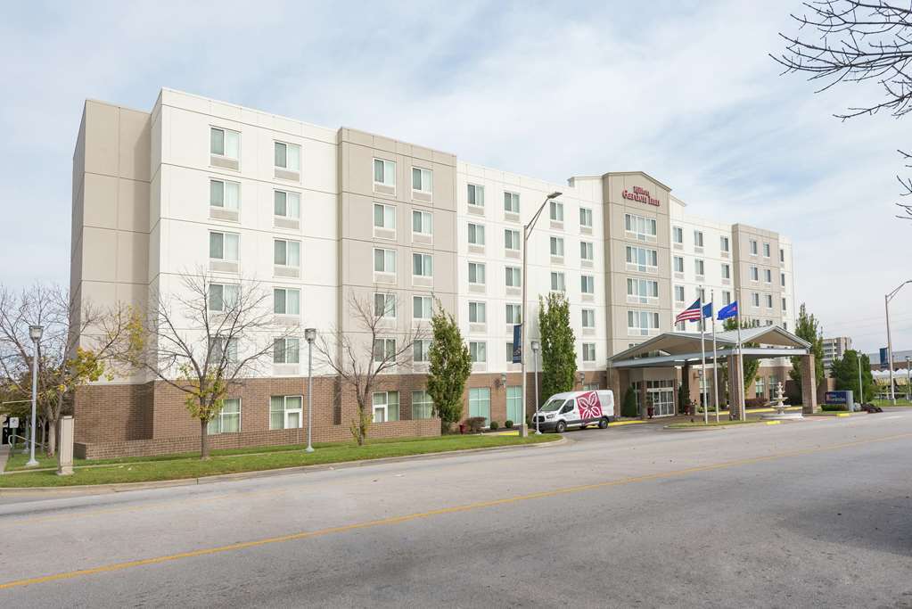 Hilton Garden Inn Kansas City/Kansas Exterior photo